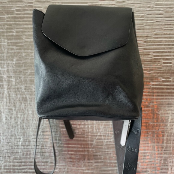 Zara vegan leather backpack - Picture 3 of 7